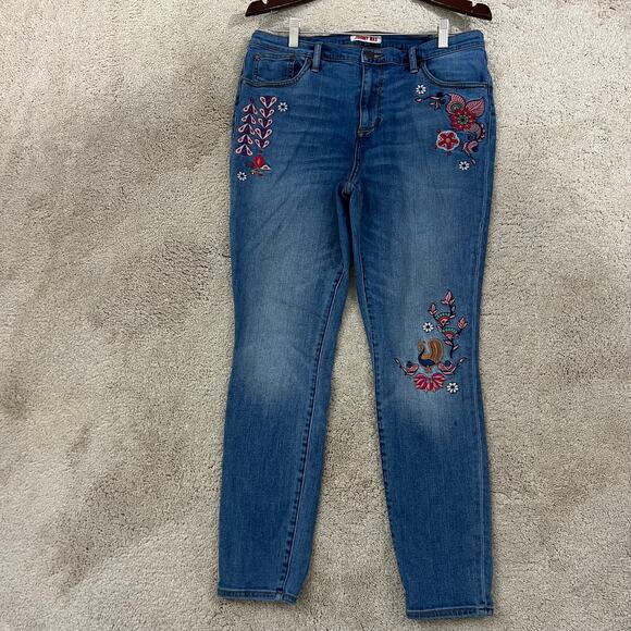 Johnny Was Mid Rise Skinny Jeans Embroidered Women Size 31 - Picture 8 of 12